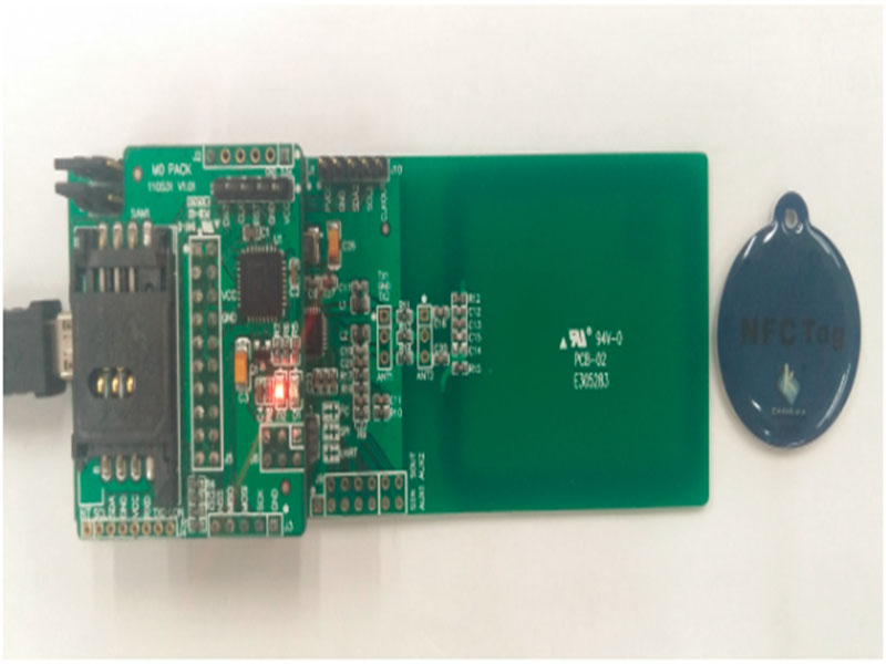 Based on NXP NFC CLRC663 smart toy matching application solution